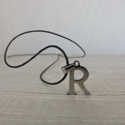 CORD NECKLACE LETTER R