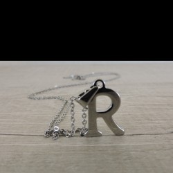 NECKLACE LETTER R with chain