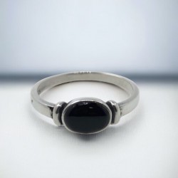SLVRG0017  Ring with Black...