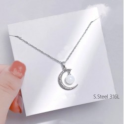 SSTNK0123  Moon Necklace...